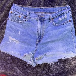 levi shorts